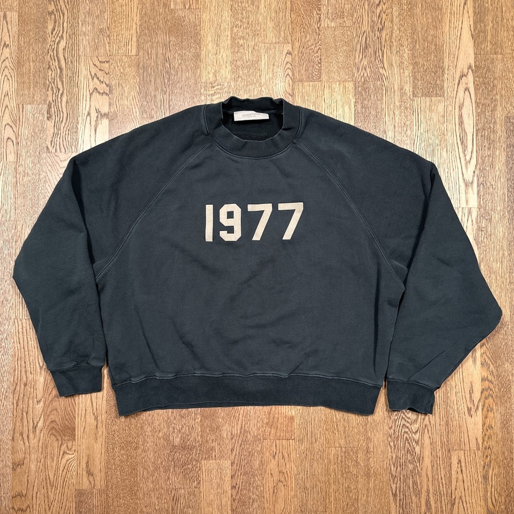 Essentials Fear of God 1977 Iron Gray Fleece Oversized Sweatshirt Womens Large
